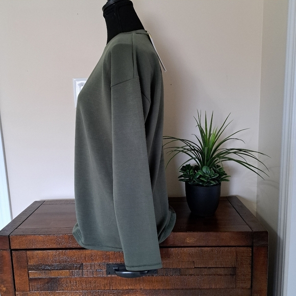 NWT Up! Long Sleeved Top Soft Tencel Green Women's Size Small Crewneck - Picture 4 of 14